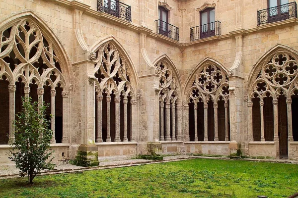 Claustro gótico de la Catedral de Oviedo