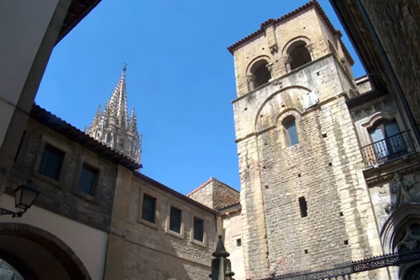 Torre Vieja de la Catedral de Oviedo